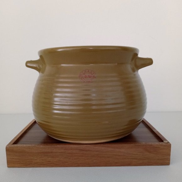 Ceramic Rippled Pot - Picture 4 of 9